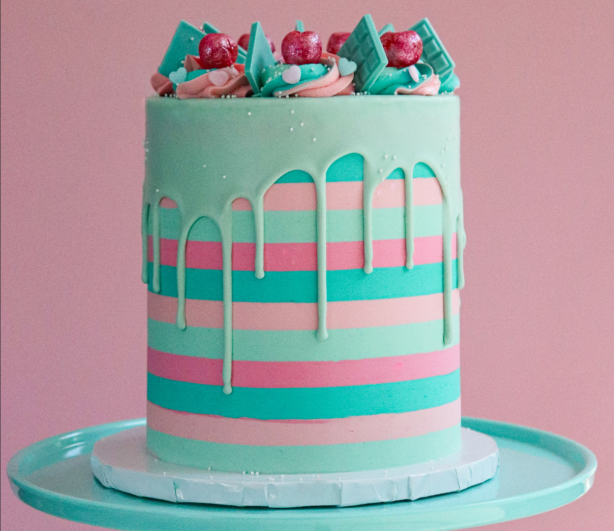 TFG Academy - Stripes n' Drips Cake Class